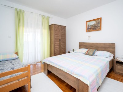 Apartment Two bedroom apartment with terrace and sea view Kampor, Rab A-5056-a - Outdoor photo 19