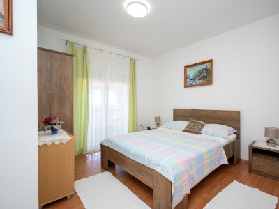 Apartment Two bedroom apartment with terrace and sea view Kampor, Rab A-5056-a - Outdoor photo 24