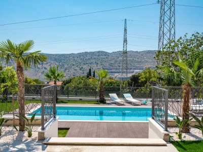 Villa Villa Florinda with Pool and Gym near Split - Outdoor photo 3
