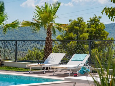 Villa Villa Florinda with Pool and Gym near Split - Outdoor photo 12