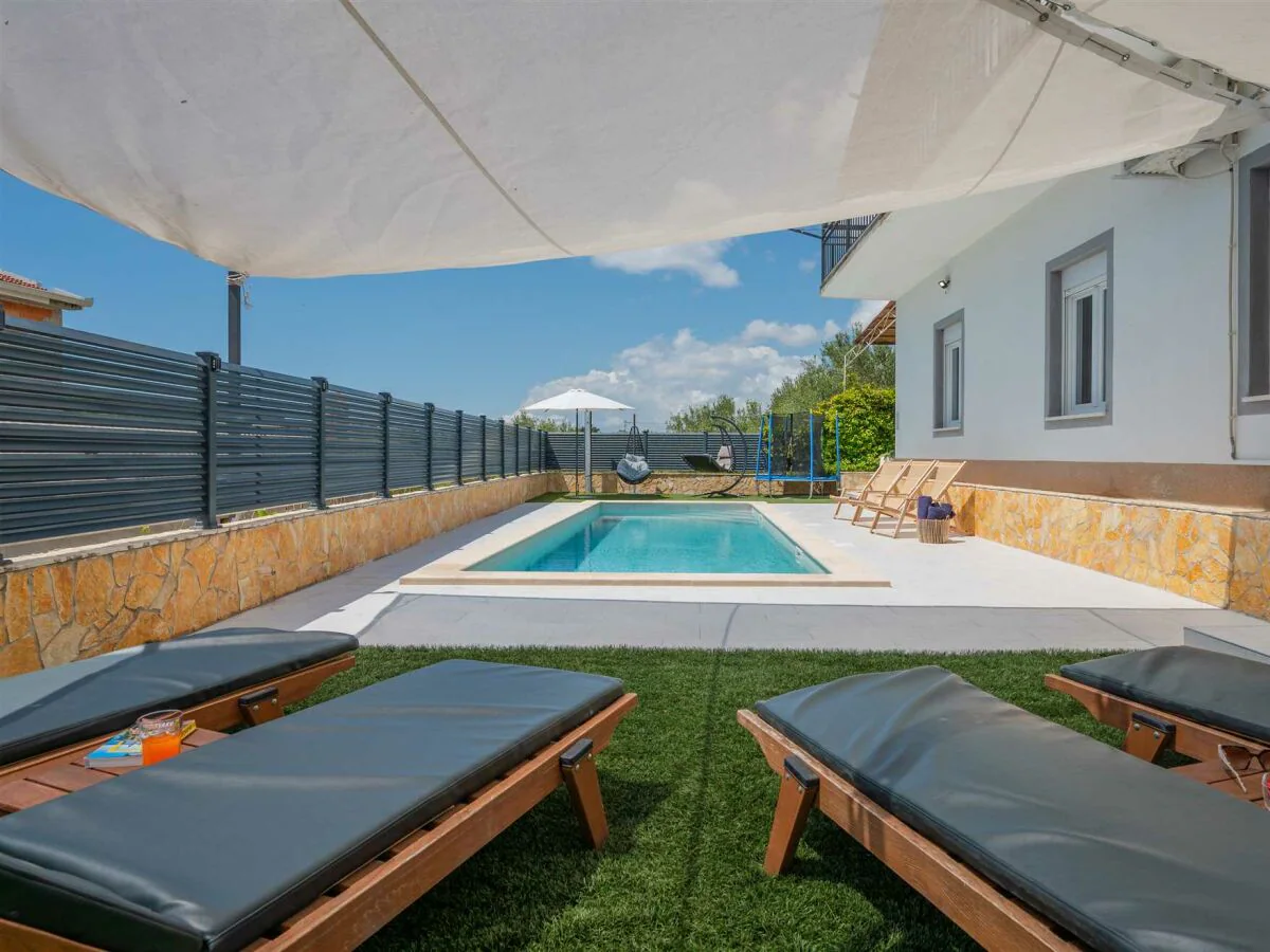 Holiday house Holiday House Kristina with heated Pool