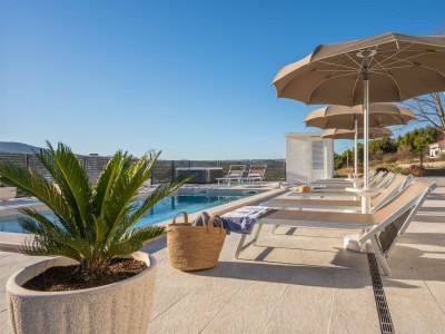 Villa NEW! Villa Magnolia with 41 sqm pool, Jacuzzi, 8km from sea - Outdoor photo 16