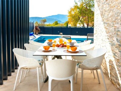 Villa Villa Casa Mia Luxury Retreat with Heated Pool - Features photo 11