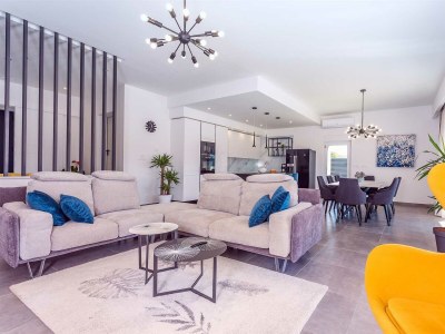 Villa Villa Casa Mia Luxury Retreat with Heated Pool - Features photo 15