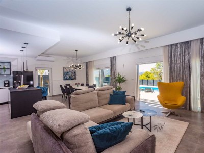 Villa Villa Casa Mia Luxury Retreat with Heated Pool - Features photo 23