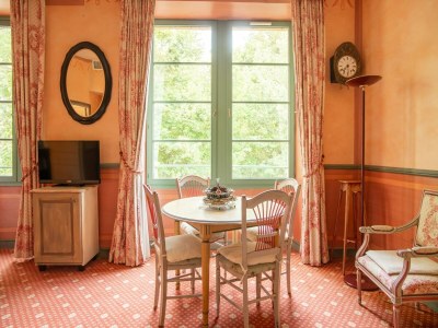 Apartment Studio in Montbrun Castle with Pool - Features photo 25