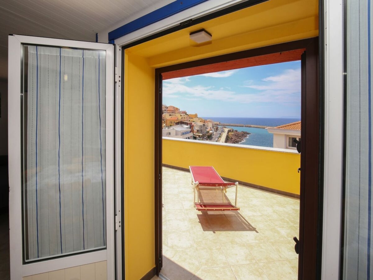 Holiday house Vista mare, ampio terrazzo e aria condizionata - Outdoor photo 3