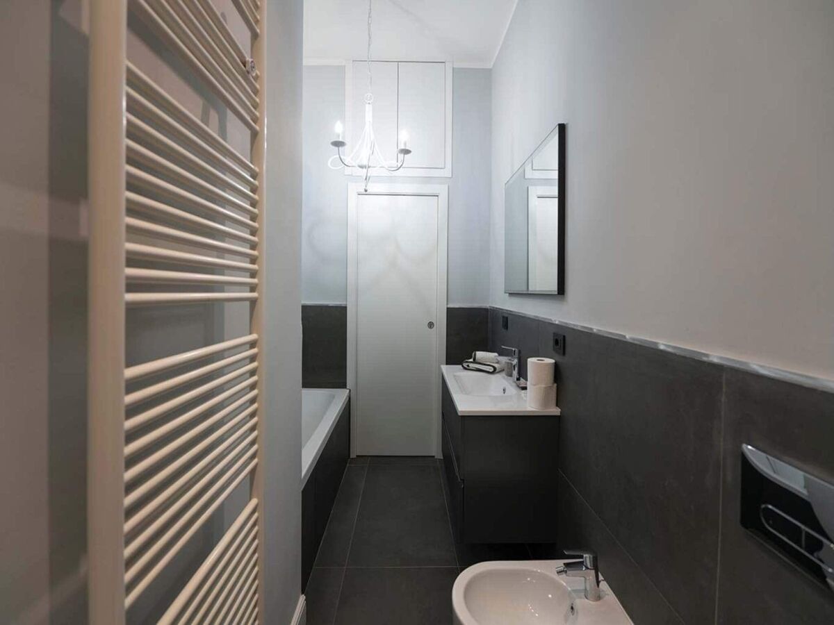 Apartment Charming Modern Apartment near Argonne - Features photo 5