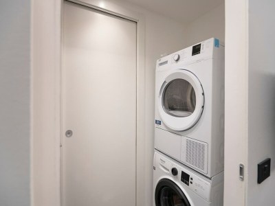 Apartment Charming Modern Apartment near Argonne - Features photo 14