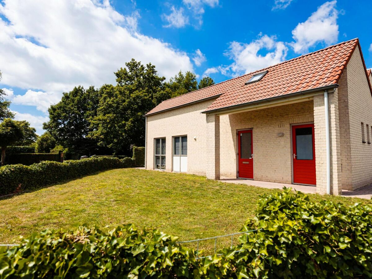 Bungalow Freistehender Bungalow am Waldrand