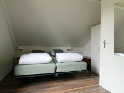 Holiday house Heller Bungalow in ruhiger Parklage - Features photo 8