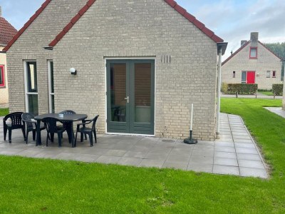 Holiday house Modern Bungalow in Ewijk for 6 - Outdoor photo 3