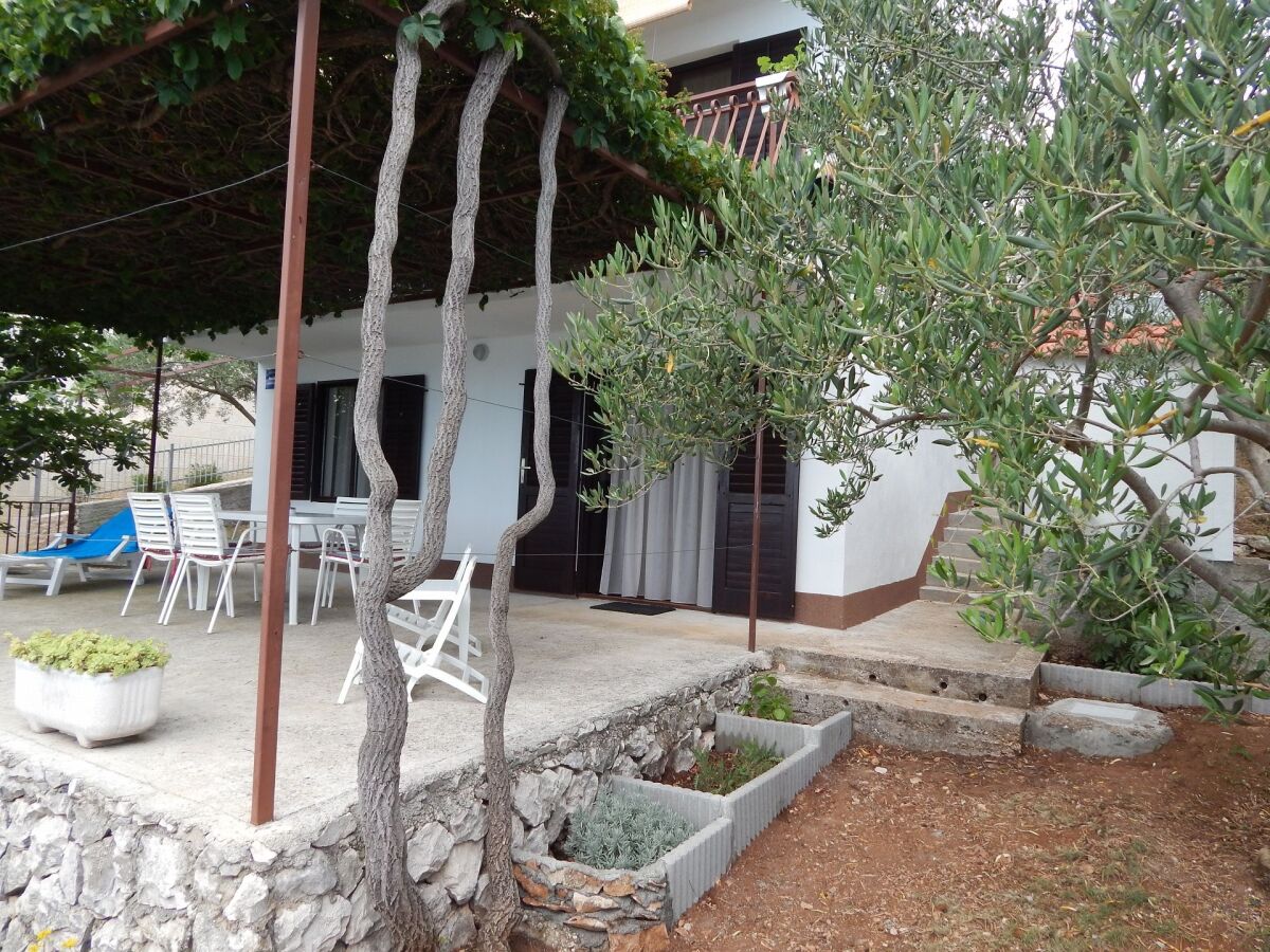 Apartment One bedroom apartment near beach Okrug Donji, Čiovo A-17078-a - Outdoor photo 4