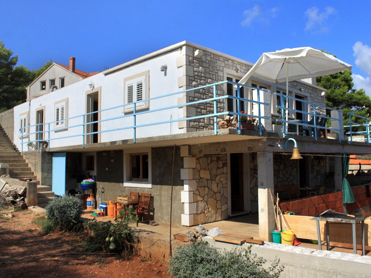 Apartment Two bedroom apartment with terrace and sea view Lumbarda, Korčula A-4376-a - Outdoor photo 4