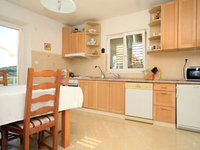 Apartment Two bedroom apartment with terrace and sea view Lumbarda, Korčula A-4376-a - Outdoor photo 11