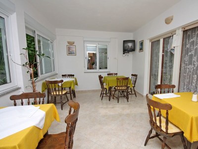 Apartment Two bedroom apartment with terrace Palit, Rab A-5028-a - Outdoor photo 12