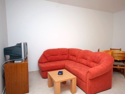 Apartment Two bedroom apartment with terrace Palit, Rab A-5028-a - Outdoor photo 16