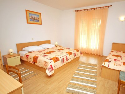 Apartment Two bedroom apartment with terrace Palit, Rab A-5028-a - Outdoor photo 21