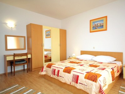 Apartment Two bedroom apartment with terrace Palit, Rab A-5028-a - Outdoor photo 22