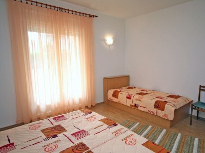 Apartment Two bedroom apartment with terrace Palit, Rab A-5028-a - Outdoor photo 23