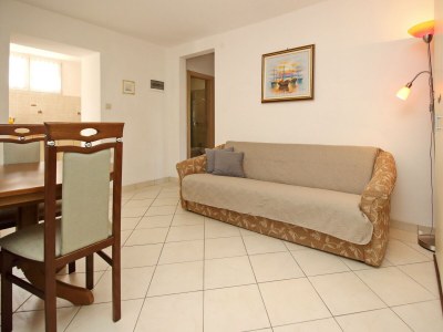 Apartment One bedroom apartment with terrace Šilo, Krk A-18751-a - Outdoor photo 9