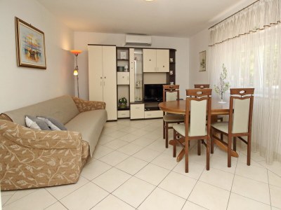 Apartment One bedroom apartment with terrace Šilo, Krk A-18751-a - Outdoor photo 10