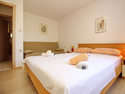 Apartment One bedroom apartment with terrace Šilo, Krk A-18751-a - Outdoor photo 25