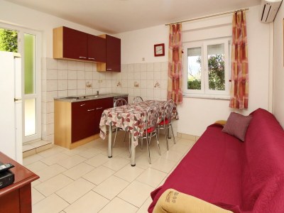 Apartment One bedroom apartment with terrace Šilo, Krk A-18751-b - Outdoor photo 8