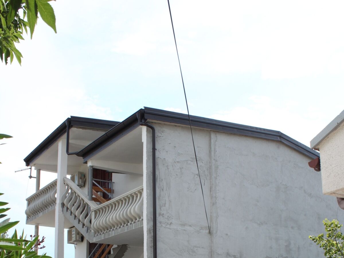 Apartment One bedroom apartment with terrace Starigrad, Paklenica A-6618-a - Outdoor photo 4