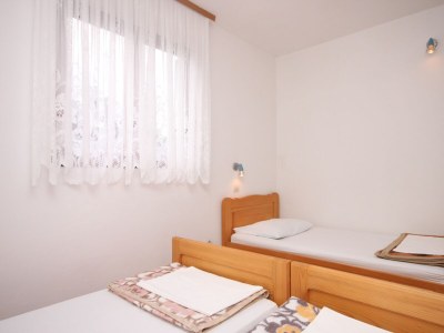 Apartment One bedroom apartment with terrace Starigrad, Paklenica A-6618-a - Outdoor photo 11