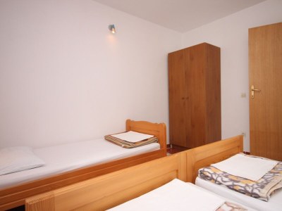 Apartment One bedroom apartment with terrace Starigrad, Paklenica A-6618-a - Outdoor photo 12