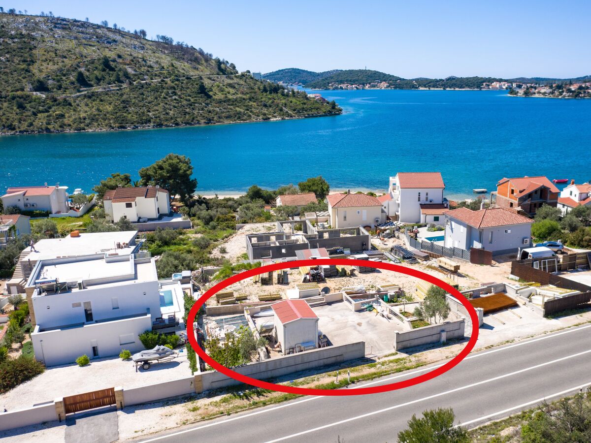 Apartment Three bedroom apartment with terrace and sea view Stupin Čeline, Rogoznica A-21279-a