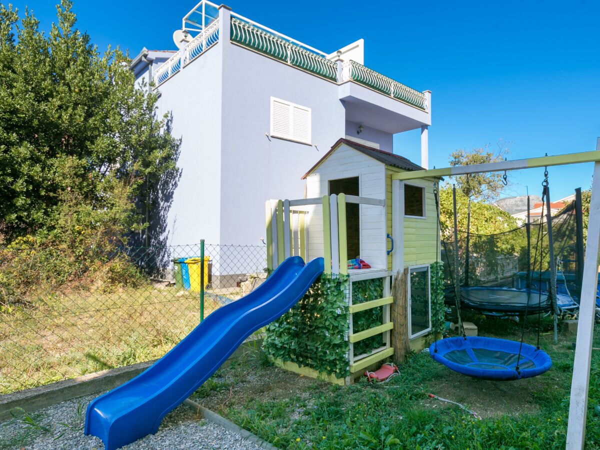 Apartment Two bedroom apartment with terrace Kaštel Štafilić, Kaštela A-24155-b - Outdoor photo 5