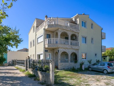 Apartment Two bedroom apartment with terrace and sea view Kaštel Štafilić, Kaštela A-24155-c in Kaštel Štafilić - Apartment