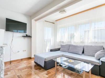 Apartment Two bedroom apartment with terrace and sea view Kaštel Štafilić, Kaštela A-24155-c - Outdoor photo 32