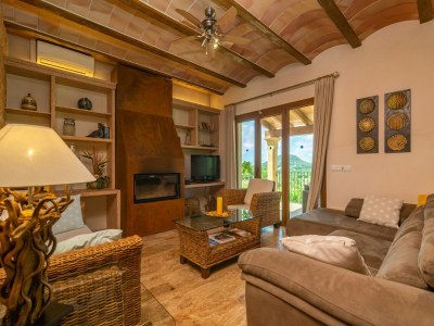 Villa S'albarcoquer - Villa With Private Pool In S'horta - Features photo 10