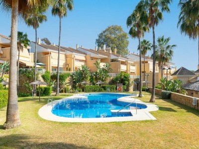 Apartment Aguamarina Gamonal - Apartment With Free Wifi in Western Costa del Sol - Apartment