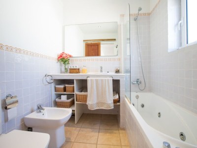 Apartment Can Miquelet - Apartment In Port D'alcúdia - Features photo 18