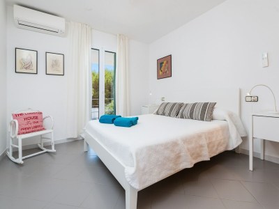 Holiday house Can Roig (caldes) - House In Colònia De Sant Pere - Features photo 29