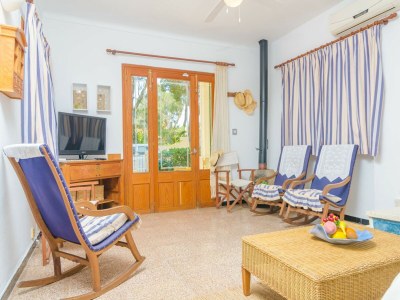 Holiday house Penya - House In S'illot-cala Morlanda. Free Wifi - Features photo 13