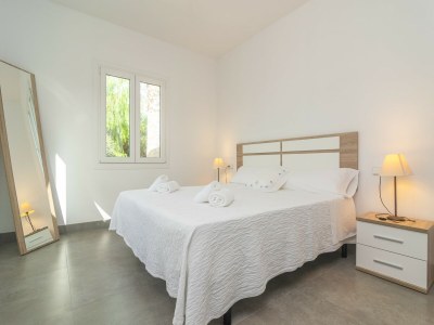 Holiday house Cala Rafalino - House In S'illot-cala Morlanda - Features photo 13