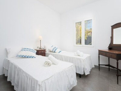 Holiday house Cala Rafalino - House In S'illot-cala Morlanda - Features photo 25