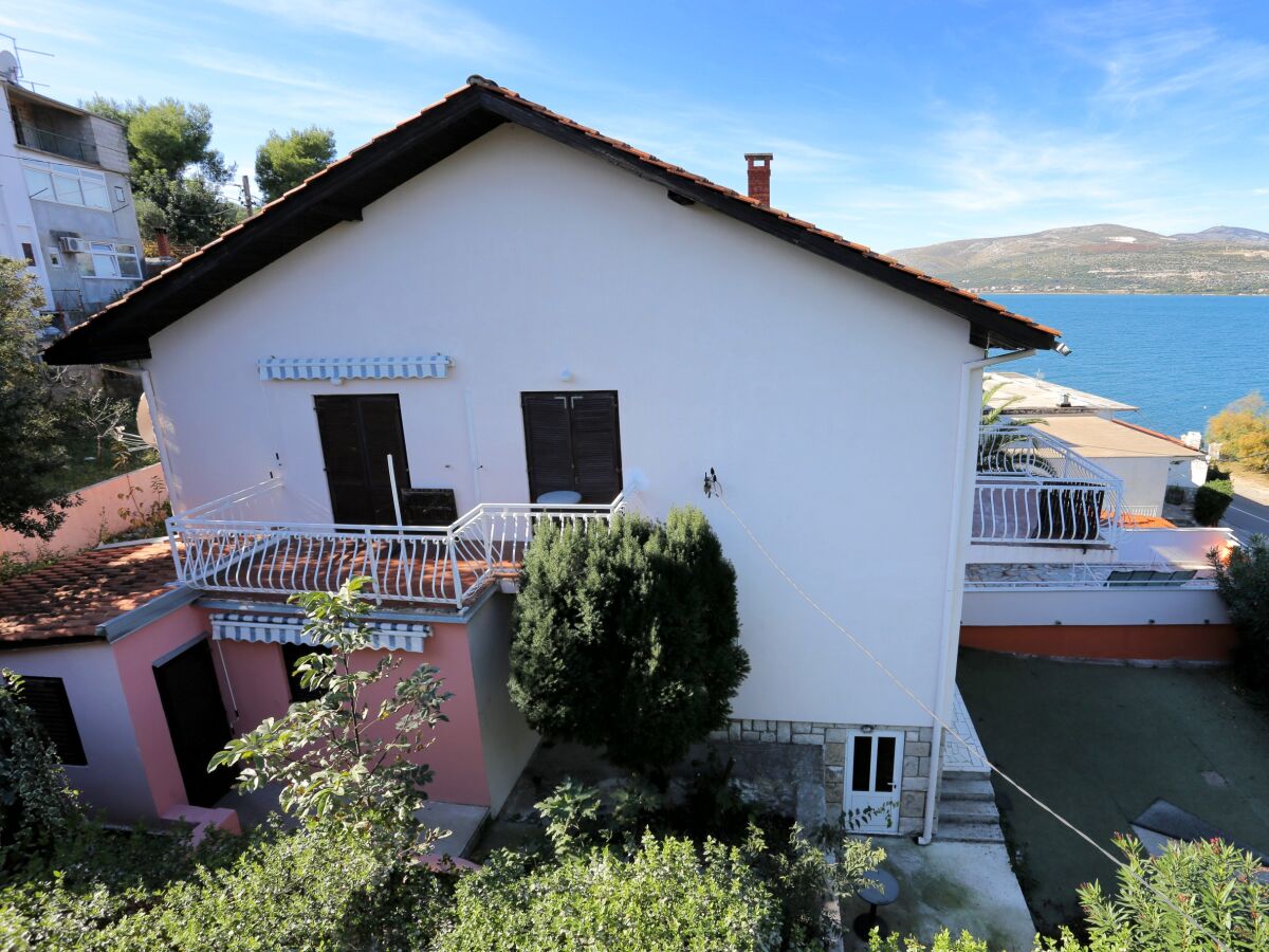 Apartment Two bedroom apartment near beach Arbanija, Čiovo A-8651-c - Outdoor photo 3