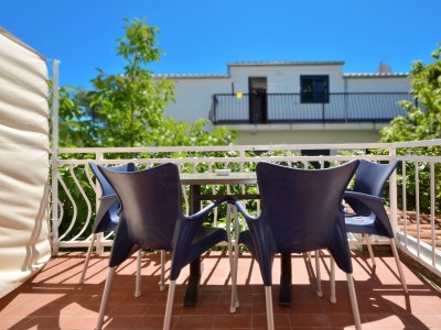 Apartment Two bedroom apartment near beach Arbanija, Čiovo A-8651-c in Slatine - Apartment