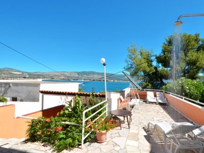 Apartment Two bedroom apartment near beach Arbanija, Čiovo A-8651-c - Outdoor photo 5