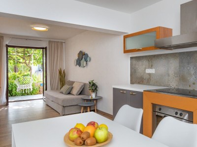 Apartment Two bedroom apartment with terrace Njivice, Krk A-17010-a - Outdoor photo 10