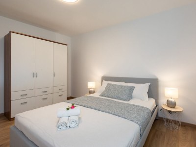 Apartment Two bedroom apartment with terrace Njivice, Krk A-17010-a - Outdoor photo 12