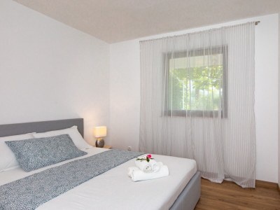 Apartment Two bedroom apartment with terrace Njivice, Krk A-17010-a - Outdoor photo 13