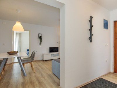 Apartment Two bedroom apartment with terrace Njivice, Krk A-17010-b - Outdoor photo 17