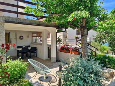 Apartment One bedroom apartment near beach Šilo, Krk A-18740-a - Outdoor photo 3